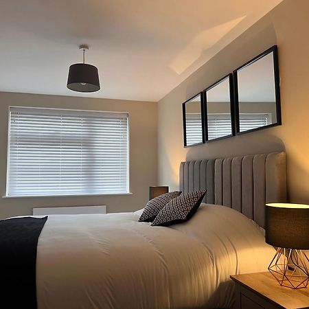 Modern Apartment - Bhx Nec - Free Secure Gated Parking Solihull Kültér fotó